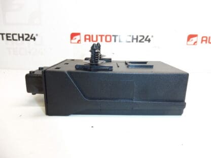 ECU posuvných zadných dverí Citroën Peugeot 1400043980 657046